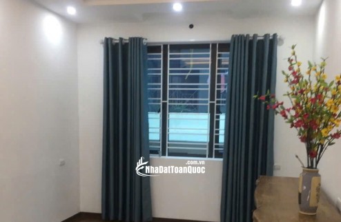 CHO THUÊ NGUYÊN CĂN THÁI HÀ, Ô TÔ VÀO NHÀ, 48M 5T 23TR 0903258273