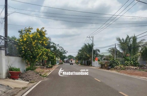 Bán gấp lô đất vàng 4196m2 - 650m2 thổ cư mặt tiền nhựa tttp đồng xoài. lh:0985962304.