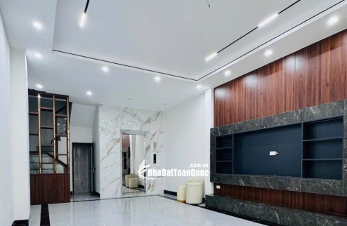  BÁN NHÀ TRUNG TÂM THẠCH BÀN – 55m², 7 TẦNG, THANG MÁY, Ô TÔ ĐỖ CỬA 