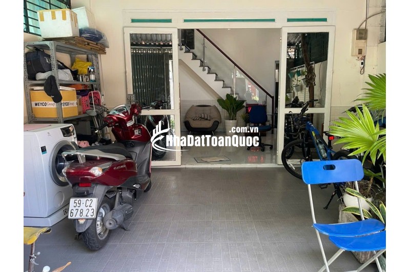 Nhà hẻm xe hơi Lâm Văn Bền Quận 7 ngang 5m vuông vức chủ cần tiền bán gấp 8,6 tỷ thương lượng.