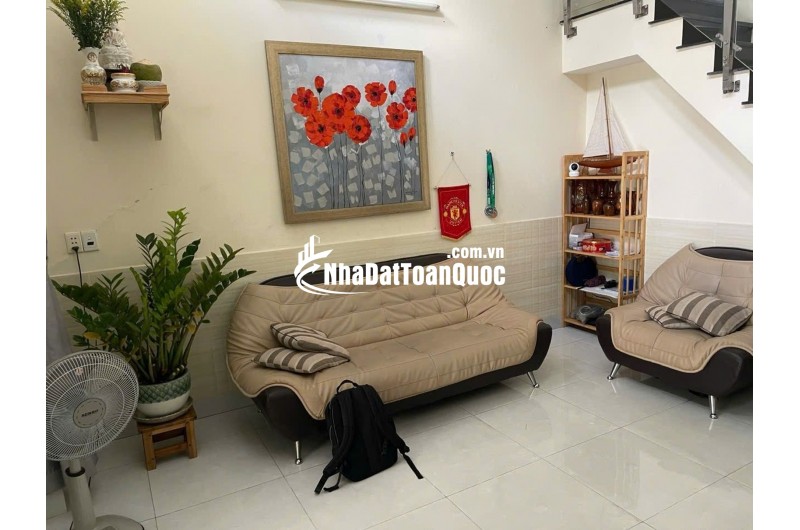 Nhà hẻm xe hơi Lâm Văn Bền Quận 7 ngang 5m vuông vức chủ cần tiền bán gấp 8,6 tỷ thương lượng.
