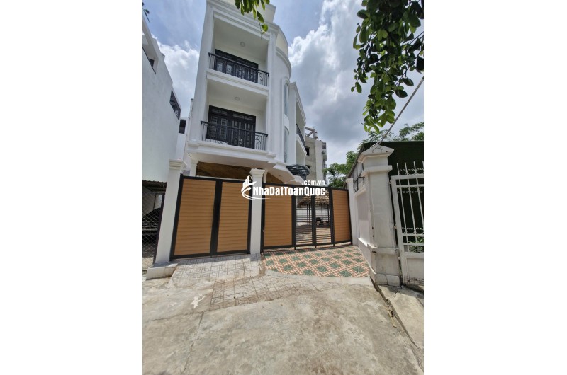 NHÀ PHỐ KIỂU BIỆT THỰ CÓ SÂN VƯỜN TẠI GÒ VẤP - 215M2 CHỈ 17.5 TỶ. LH:0963492727.