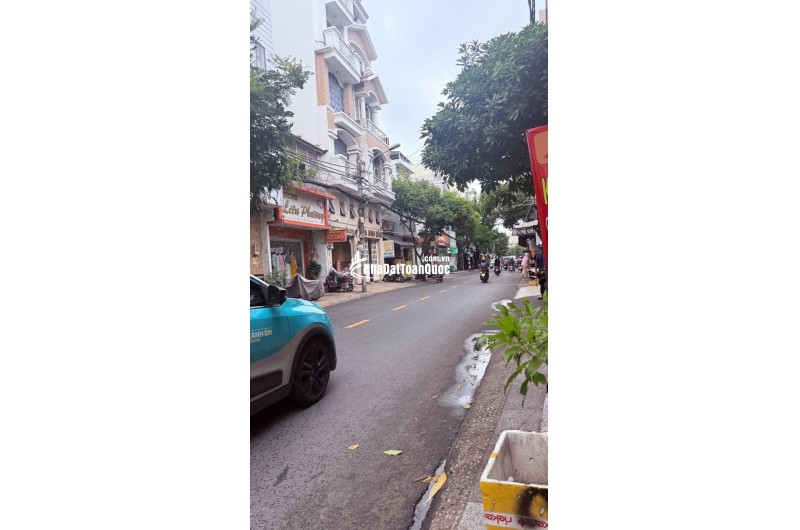 KHU BÀU CÁT TÂN BÌNH HIẾM, 5 TẦNG SANG TRỌNG, THANG MÁY