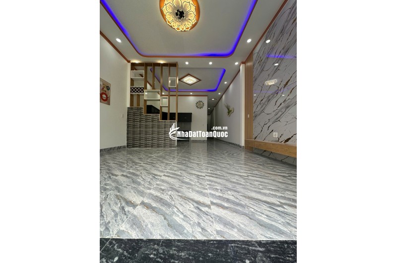 CĂN NHÀ CẤP 4 SÁT ỦY BAN CHÁNH PHÚ HÒA – 165 M2 SHR 1TY 7XX. LH:0868673151.