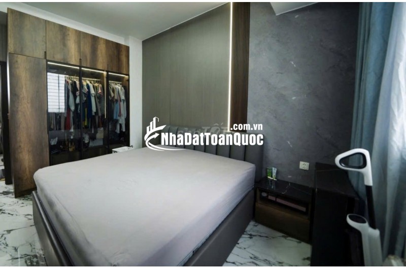 Bán căn hộ 4PN Imperia An Phú 135m², tầng 18 , view Landmark
