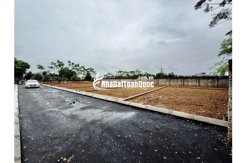 MẢNH ĐẤT VÀNG GIÁ F0 TẠI SƠN ĐÔNG, SƠN TÂY, HÀ NỘI. 100m2 full thổ, mặt tiền 6,8m