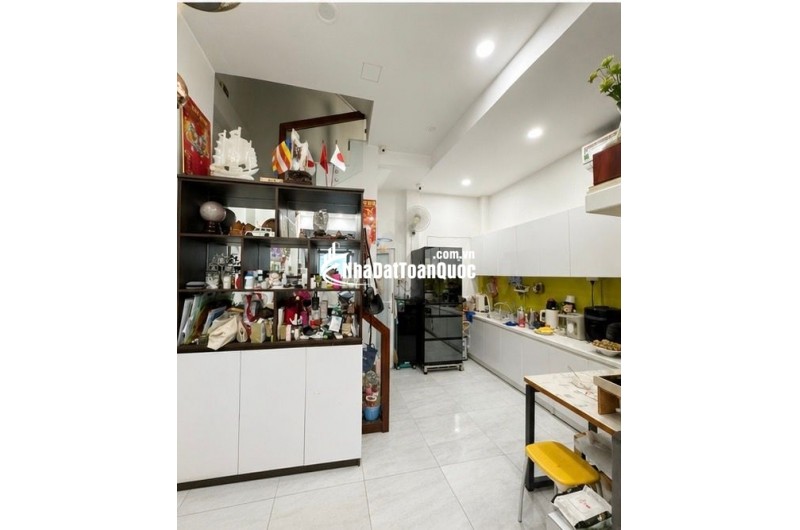  TRUNG TÂM Q5 - NGAY NGUYỄN TRÃI - TRẦN BÌNH TRỌNG - 4 TẦNG- NỞ HẬU GẦN 5M- DTSD : 139M2 - CHỈ 6.8 TỎI (p. Chợ Quán)