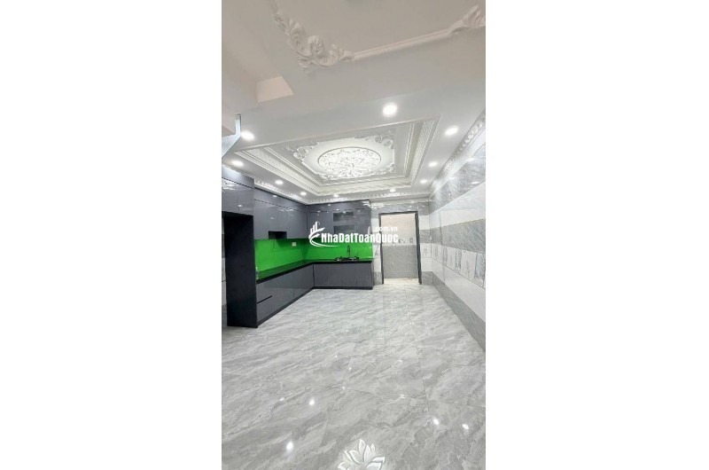 Bán 
Nhà Phố 5 Tầng Hẻm Xe Hơi Thông Bình Trị Đông A, Bình Tân – 586m² – Giá 7,8 Tỷ