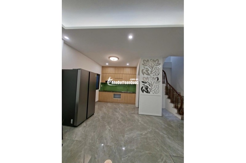 HIẾM BÁN - ĐỨC GIANG - LONG BIÊN - NHÀ DÂN XÂY CHẮC CHẮN - DIỆN TÍCH RỘNG THOÁNG - 58M - NHỈNH 7 TỶ