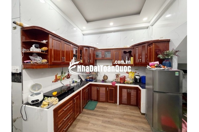 NHÀ 2 TẦNG ĐẸP VƯỜN LÀI - HẺM XE HƠI THÔNG - CHỈ 5.X TỶ