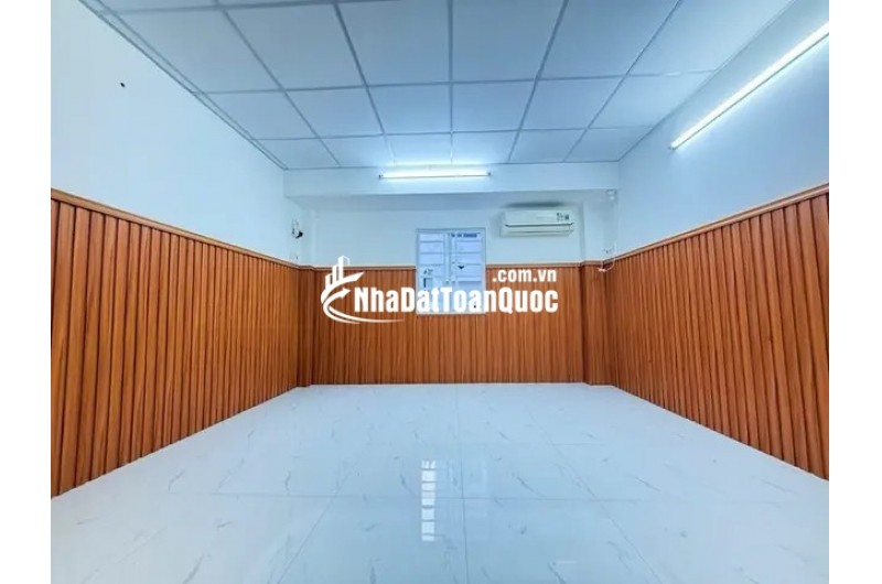 Bán nhà ngõ Bùi Văn Ba, Q.7, 28m², 2 tầng, 2PN, Sổ Hồng, 4.5 tỷ. LH 0947283834