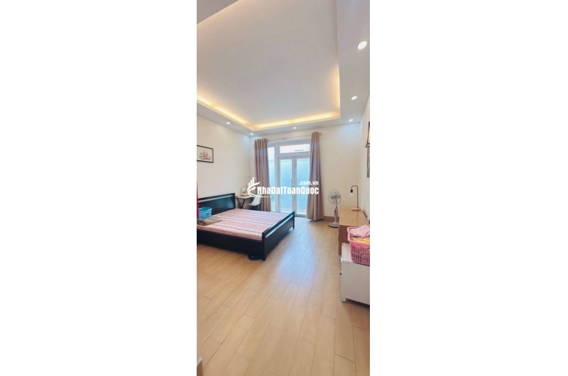  NHÀ MỚI Ở NGAY LÊ THÚC HOẠCH,TÂN PHÚ. HẺM 5M Ô TÔ TỚI NHÀ,KDC AN NINH,YÊN TĨNH. 4M X 14.5M,3 TẦNG,ĐÚC BTCT CHẮC CHẮN,SỔ VUÔNG A4,KHÔNG LG 