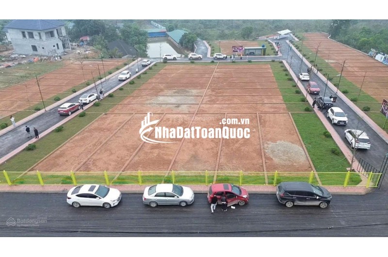 Cần bán 100m hàng F0 xã phú cát Hoà Lạc , cạnh nhà máy in tiền,Đh quốc gia ,Đh FPT giá 2,5tỷ
