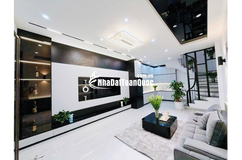RẺ NHẤT THÁI THỊNH – NGÕ RỘNG 2M – NHÀ MỚI TINH Ở LUÔN – XEM LÀ CHỐT