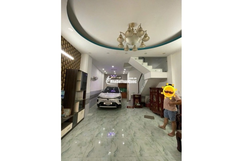 5.2TỶ NHÀ CẤP 4 HAI MẶT TIỀN CÓ 3 PHÒNG TRỌ CHO THUÊ VÀ CĂN NHÀ CẤP 4 ĐANG CHO 12TR/THÁNG