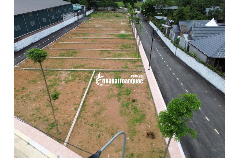 Hiếm có lô đất 2 mặt tiền mặt đường trục tiện kinh doanh gần ĐHQG