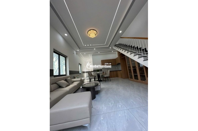  BÁN NHÀ 1/ TRẦN VĂN MƯỜI-  LÔ GÓC 2 MẶT TIỀN – NGANG 7M NỞ HẬU – 3 TẦNG MỚI TINH FULL NỘI THẤT - 100M2 CÔNG NHẬN ĐỦ – SỔ SẴN CÔNG CHỨNG - 5.x ĐỒNG
