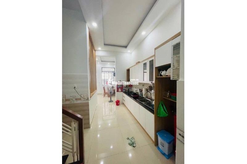 THƠM  NHÀ 3 TẦNG MTKD Đường Số 4 Linh Xuân - 140m² - Ngang 6.8m  Giá Chỉ 8.4 Tỷ