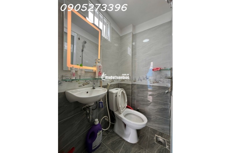 MẶT TIỀN PHÚ NHUẬN - CHỈ HƠN 3 TỶ - NHÀ 3 LẦU_Ô TÔ ĐỖ CỬA - 2PN - 3WC CỰC NGON