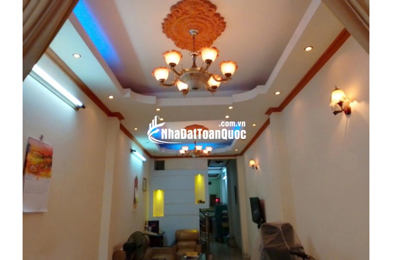 Bán nhà 3 x 20m 2 lầu hẻm xe hơi thông Nhiêu Tứ P7 Phú Nhuận