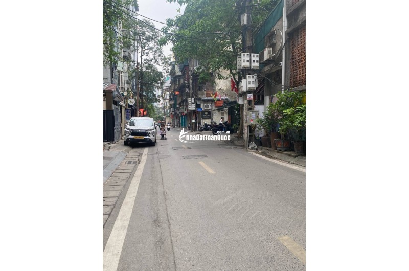 CHỈ HƠN 3TỶ CÓ NHÀ - LÔ GÓC THOÁNG - LINH LANG  #CHÍNHCHỦ Ô TÔ, 3 BƯỚC RA PHỐ - TRUNG TÂM BA ĐÌNH - GIÁP RANH CẦU GIẤY - TÂY HỒ - HÀ NỘI. Ở