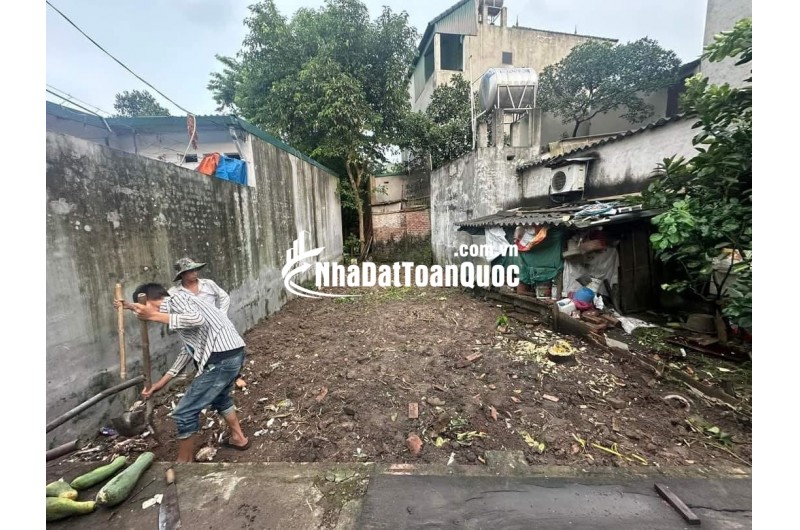 Chỉ #2,3 tỷ có ngay 1 lô tại Thôn Đoài, Việt Hùng, Đông Anh. 52m2