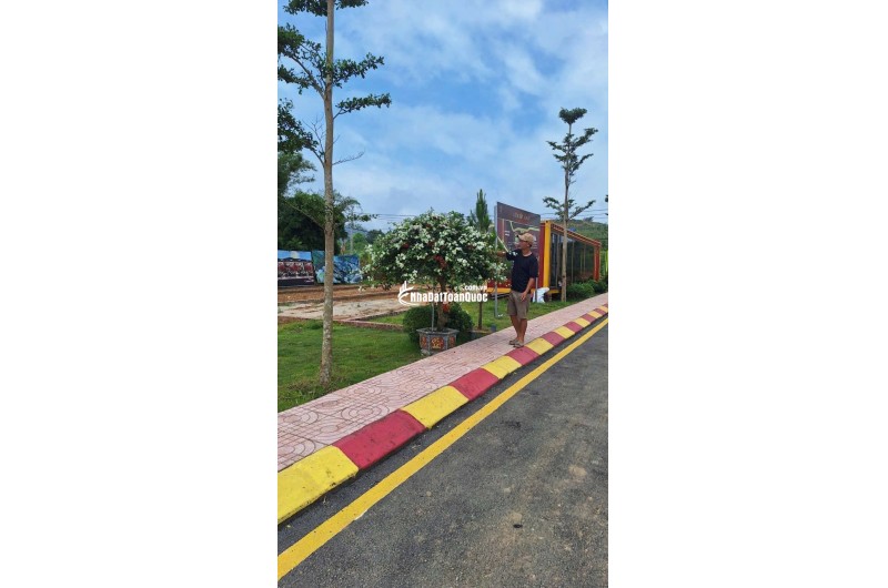 Bán mảnh đất xã phú cát, 100m2 full thổ cư, giá 1,8 tỷ