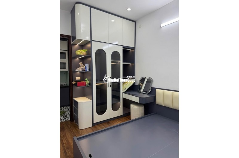 BÁN CHUNG CƯ KĐT VIỆT HƯNG LONG BIÊN  NHỎ TIỀN