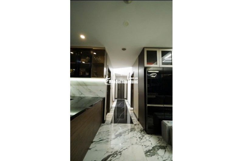 Bán căn hộ 4PN Imperia An Phú 135m², tầng 18 , view Landmark