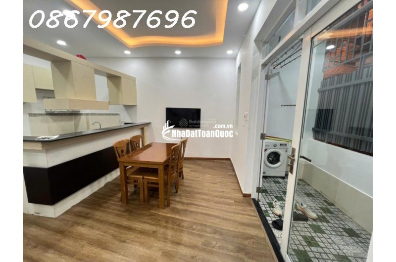 Nhà 1 trệt 1 lầu hẻm 3m cách chợ Phương Sài 50m .