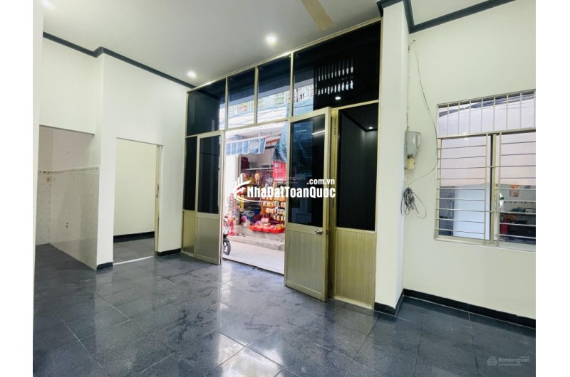 Bán căn góc 2 mặt tiền trung tâm Nha Trang, cách Champa Island 400m. DT 78m2 giá chỉ 2 tỷ 850tr