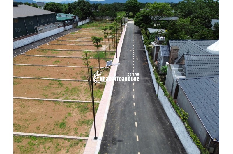 Hiếm có lô đất 2 mặt tiền mặt đường trục tiện kinh doanh gần ĐHQG