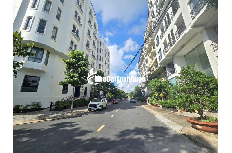 bán gấp Quỹ đất hơn 1400 m2 Mặt Tiền số 169 Trần Não, Quận 2