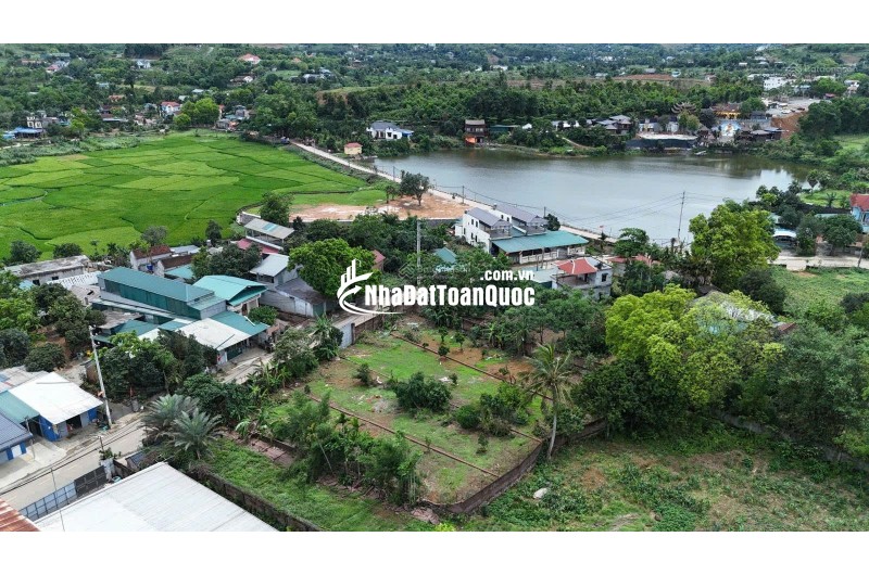 Đất Hoà Lạc, trục chính kinh doanh, ngay ngã tư Vai Réo