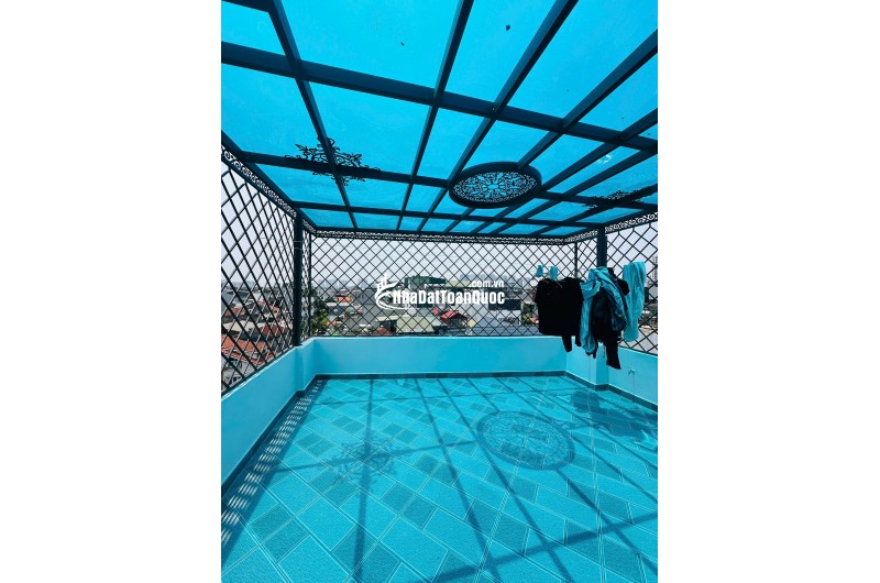 NHÀ ĐẸP  XÂY MỚI CỨNG- FULL NỘI THẤT ĐẸP LONG LANH-6 TẦNG THANG MÁY ÊM RU -KHÁCH CHỈ VIỆC SÁCH VALI ĐẾN Ở