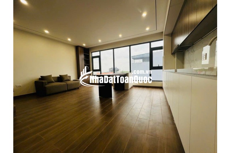 . Bán nhà xây mới phố phúc lợi Long biên ngõ xe  đỗ cửa  
Xây 6 tầng thang máy phun Nội thất SIÊU ĐẸP