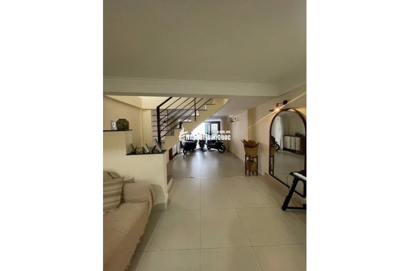 BÁN NHÀ HẺM XE HƠI QUẬN 7 CHỈ 6 TỶ 6