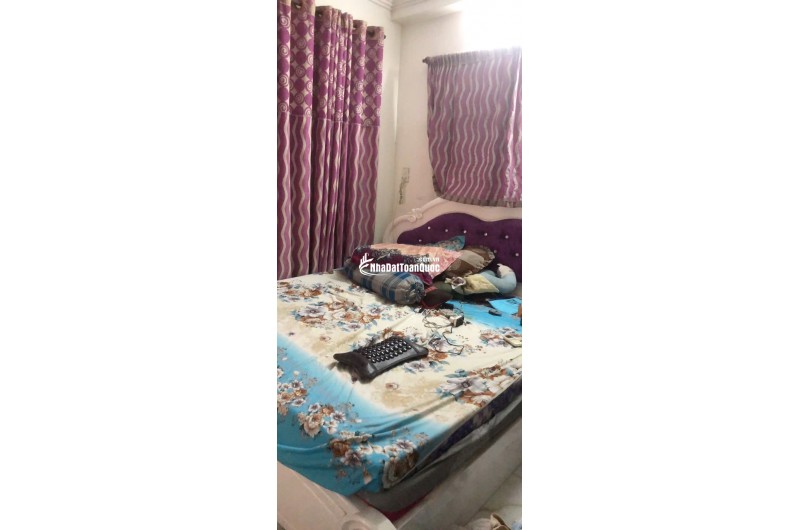 BÁN GẤP NHÀ BÀ HẠT Q10 GẦN ĐƯỜNG XE HƠI CÁCH VÀI BỨOC CHÂN. LH:0909304773