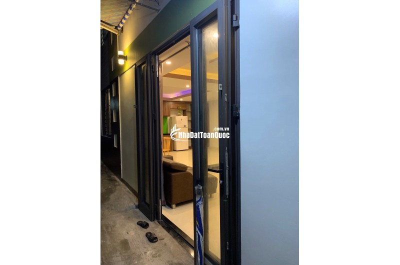 NHÀ MỚI ĐẸP KIỆT 3M MẸ NHU FULL CỬA SỔ CỰC THOÁNG - NGANG 5M. LH:0977414613.