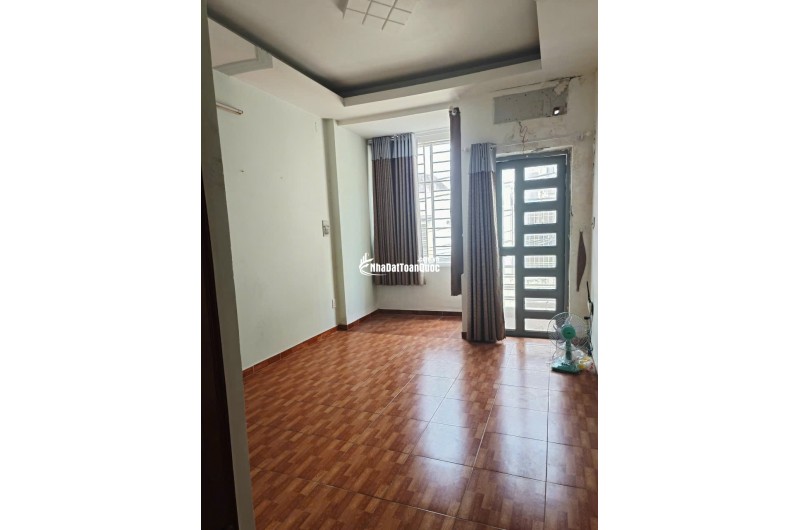 TÌM ĐÂU RA NHÀ 3 TẦNG ĐẸP - SÁT PHẠM VĂN ĐỒNG - CHỈ 8.6 TỶ