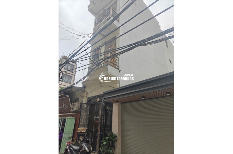 BÁN NHÀ TẠI 1B NGÕ 260 TÂN MAI, HOÀNG MAI, HÀ NỘI 27M2 SỔ ĐỎ CHỈ 7,65 TỶ. LH:0912183237.