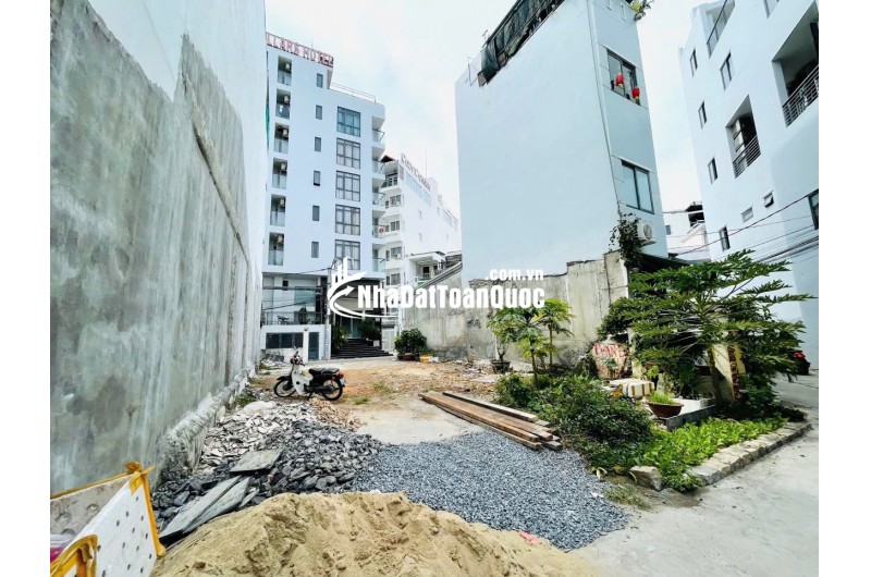 BÁN ĐẤT HẺM TUỆ TĨNH NGANG ĐẸP KHU PHỐ TÂY NHA TRANG, GẦN BIỂN 300m - DT: 159m2 - GIÁ 21 tỷ