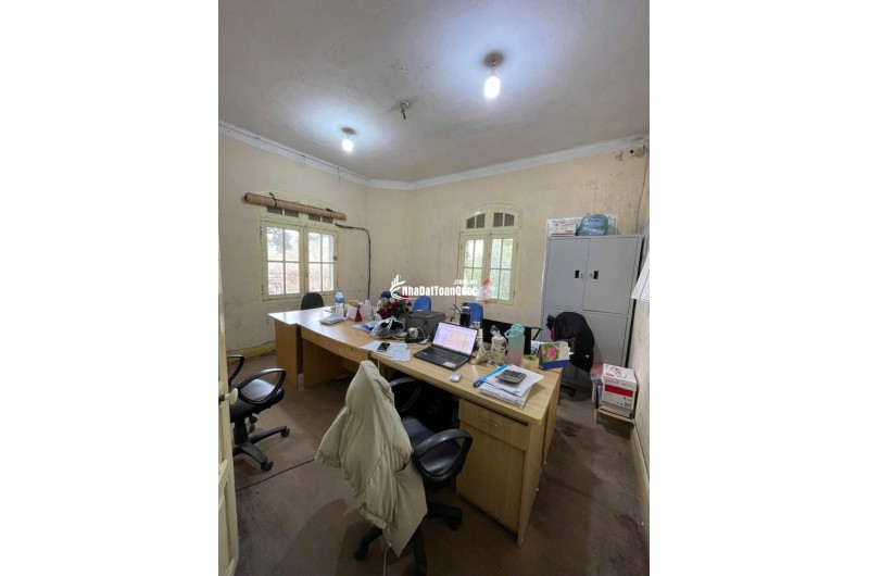 BIỆT THỰ PHÁP CỔ TTTP ĐÀ LẠT 1800M2 PHÁP LÝ RÕ RÀNG 75 TỶ. LH:0909267003.