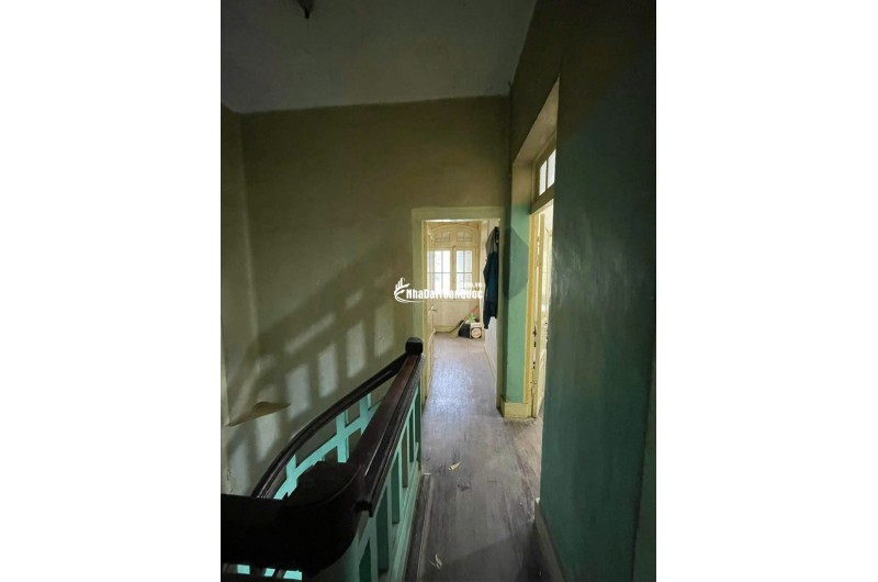 BIỆT THỰ PHÁP CỔ TTTP ĐÀ LẠT 1800M2 PHÁP LÝ RÕ RÀNG 75 TỶ. LH:0909267003.
