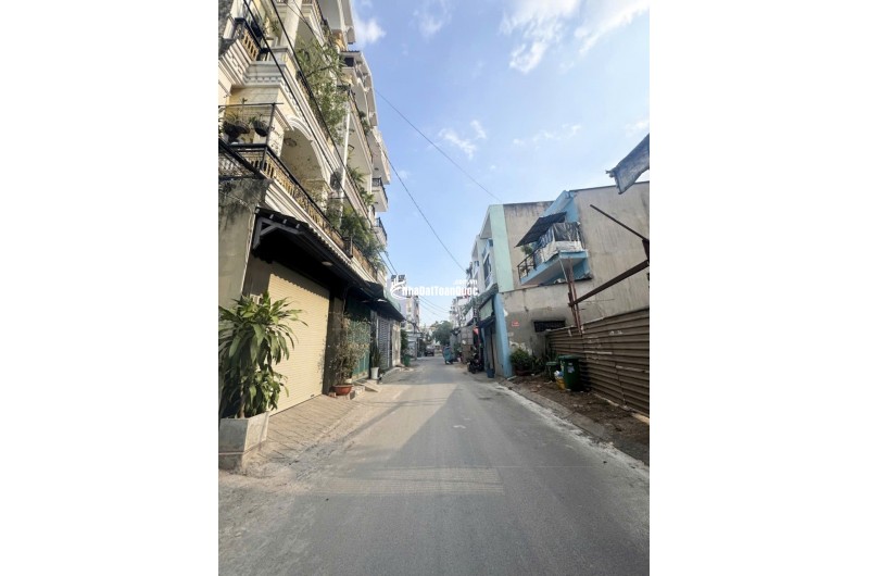 BÁN NHÀ TẠI BÌNH HƯNG HOÀ A. DT 87M2 SHR CHỈ 8.3 TỶ. LH: 0902950730 KHANH.