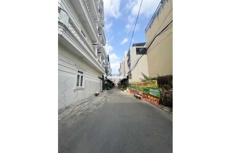 BÁN NHÀ TẠI BÌNH HƯNG HOÀ A. DT 87M2 SHR CHỈ 8.3 TỶ. LH: 0902950730 KHANH.