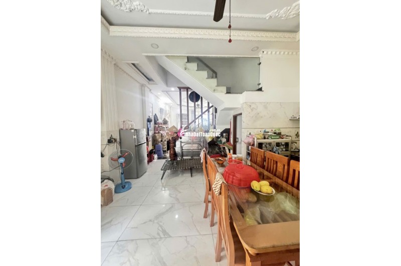 BÁN NHÀ TẠI BÌNH HƯNG HOÀ A. DT 87M2 SHR CHỈ 8.3 TỶ. LH: 0902950730 KHANH.