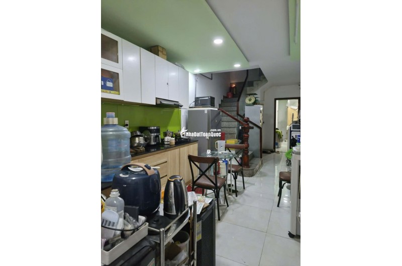 NHÀ GÒ VẤP SÁT MẶT TIỀN GIẢM 1 TỶ CHỐT NHANH