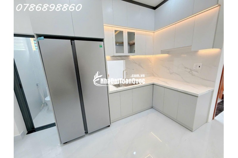 NHÀ GÓC 2 MẶT TIỀN – VỊ TRÍ CỰC ĐẸP NGAY TRUNG TÂM QUẬN 7 