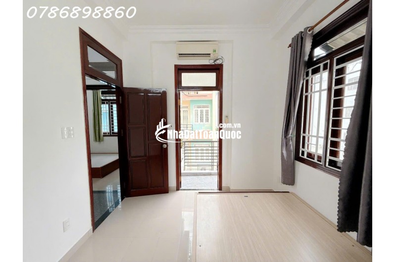  NHÀ GÓC 2 MẶT TIỀN – VỊ TRÍ CỰC ĐẸP NGAY TRUNG TÂM QUẬN 7 
